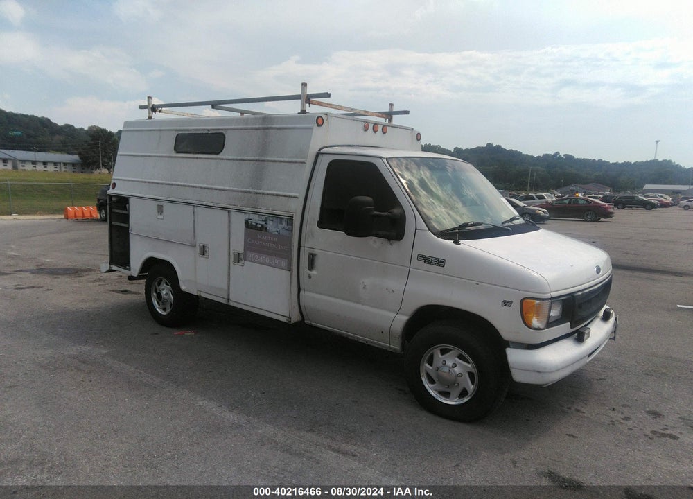 1999 FORD E-350 COMM. CUTAWAY STANDARD VIN: 1FDSE37LXXHA15706