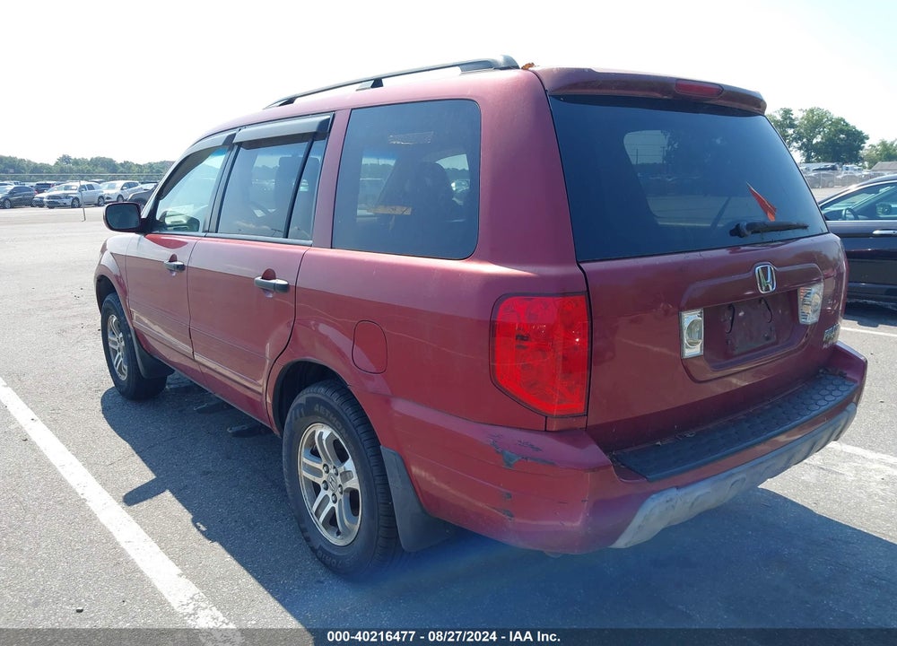 2005 HONDA PILOT EX-L VIN: 5FNYF18635B000552