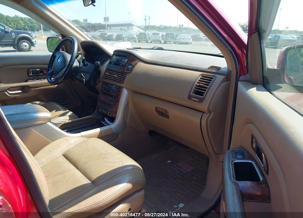 2005 HONDA PILOT EX-L VIN: 5FNYF18635B000552