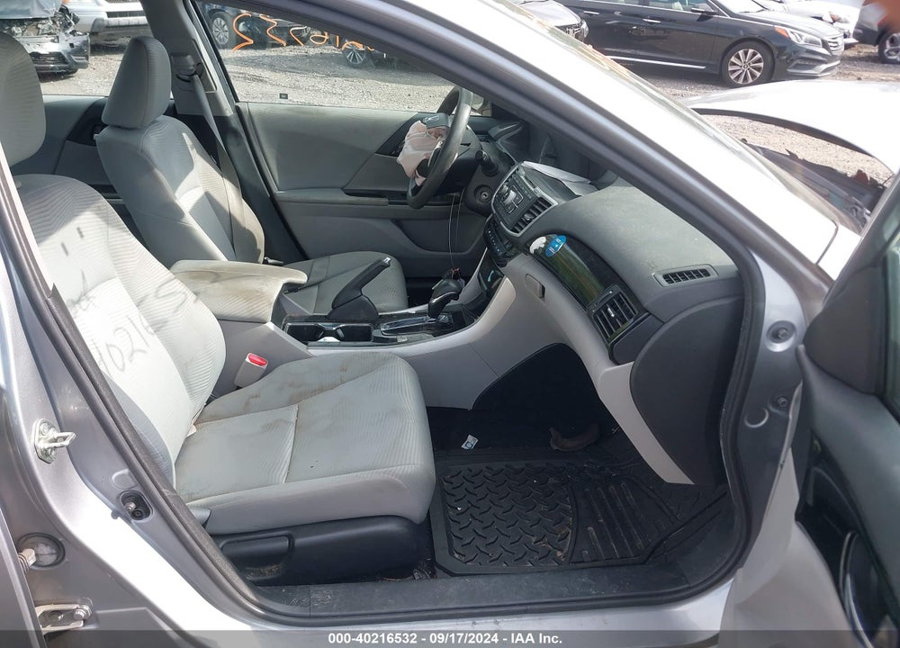 2017 HONDA ACCORD LX VIN: 1HGCR2F32HA094129