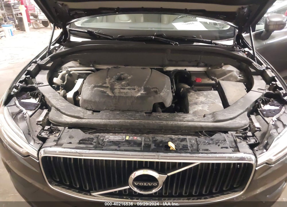 2018 VOLVO XC60 T5 MOMENTUM VIN: LYV102RK4JB106234