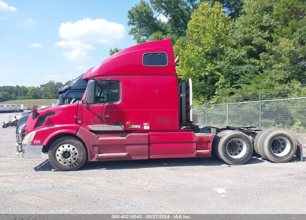 2007 VOLVO VN VIN: 4V4NC9TG27N429796