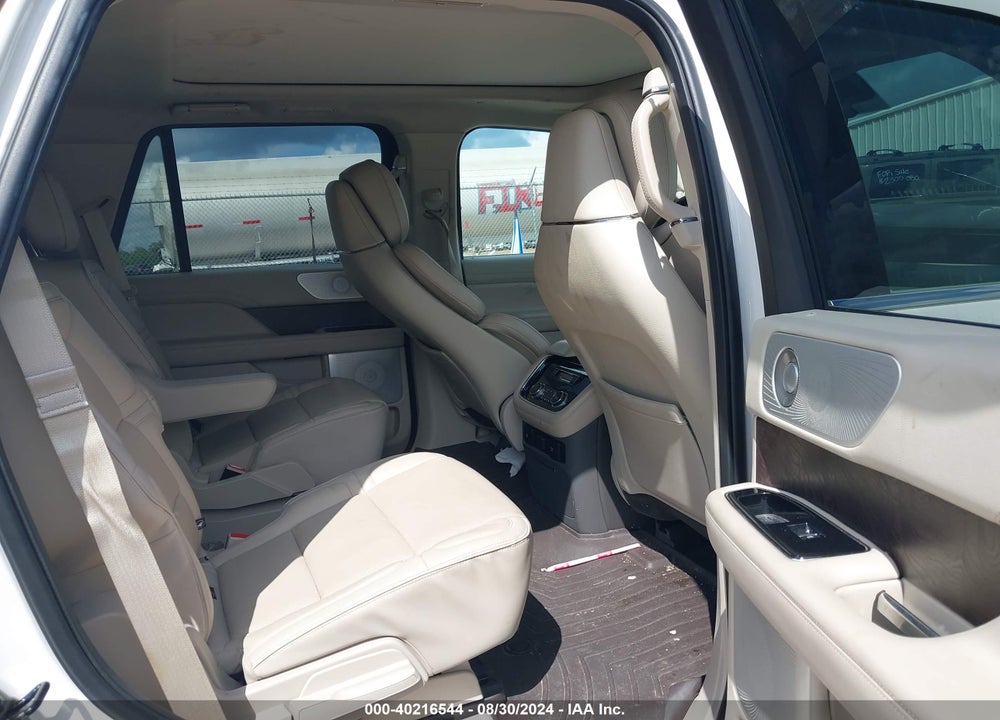 2018 LINCOLN NAVIGATOR RESERVE VIN: 5LMJJ2LT2JEL15348