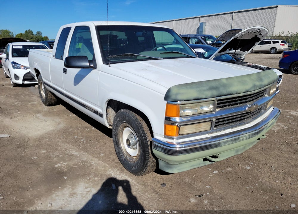 1996 CHEVROLET GMT-400 C2500 VIN: 2GCFC29R1T1183173