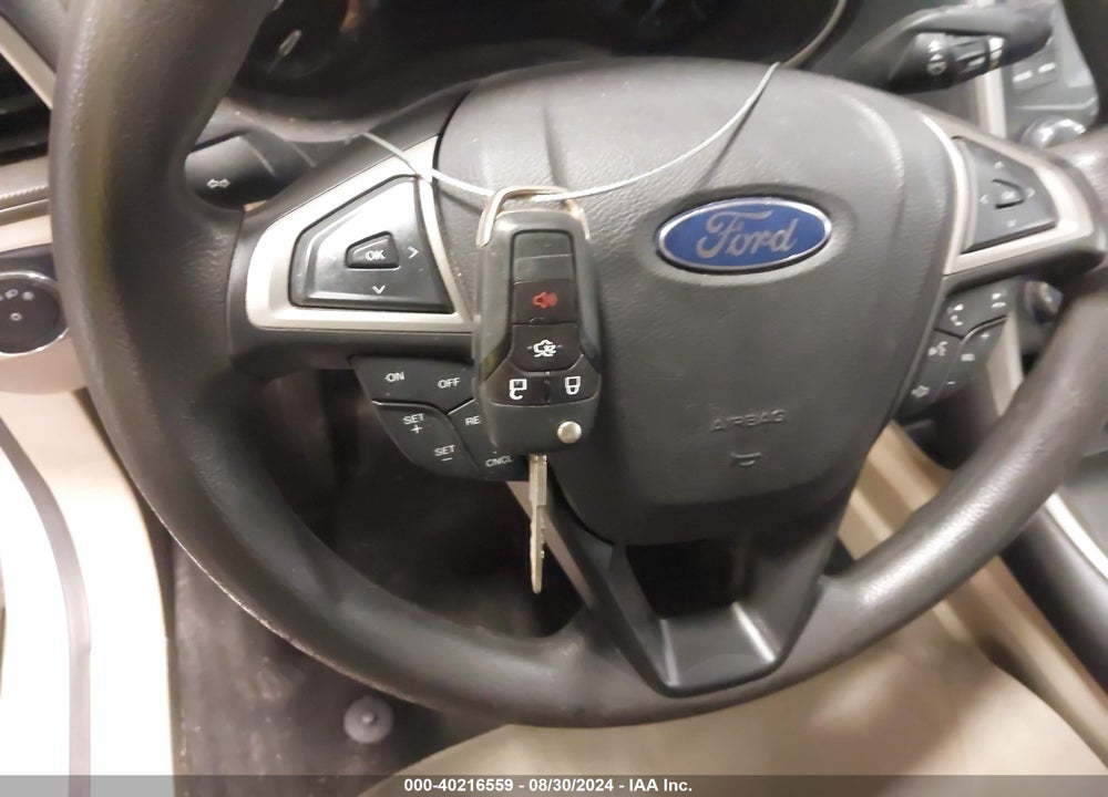 2013 FORD FUSION SE VIN: 3FA6P0H7XDR183863