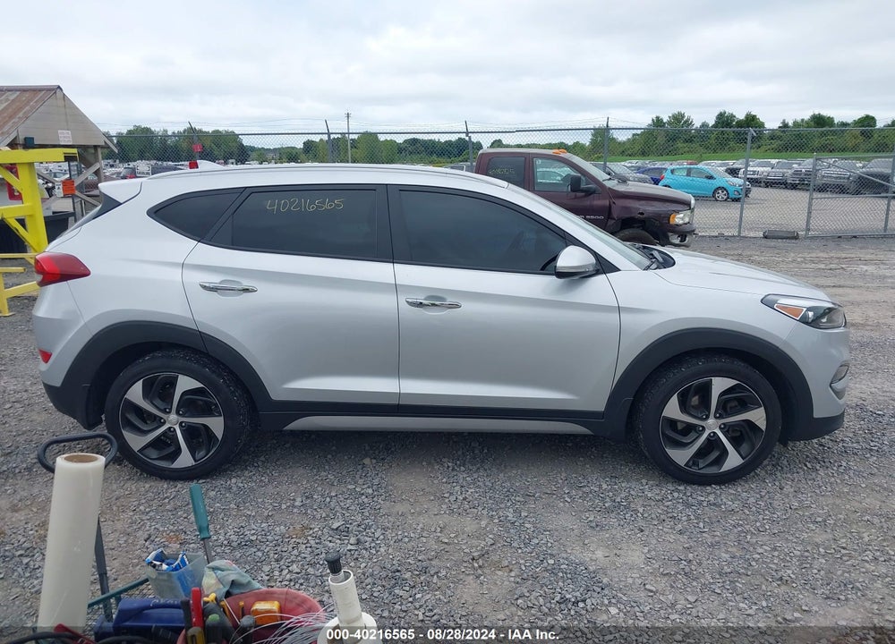 2018 HYUNDAI TUCSON LIMITED VIN: KM8J3CA26JU832610