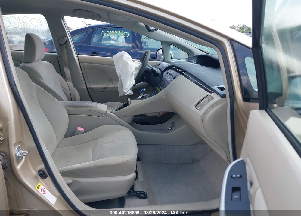 2011 TOYOTA PRIUS TWO VIN: JTDKN3DU6B0282155