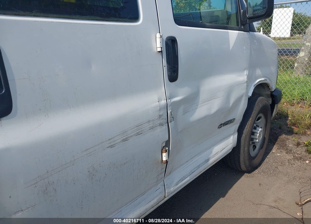 2006 CHEVROLET EXPRESS VIN: 1GCGG25VX61120952