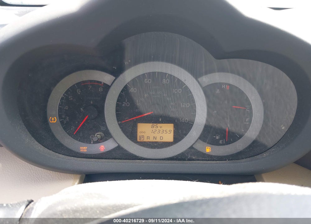 2011 TOYOTA RAV4 VIN: 2T3ZF4DV9BW072073