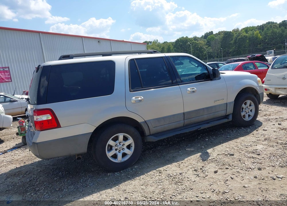 2007 FORD EXPEDITION XLT VIN: 1FMFU15567LA22839