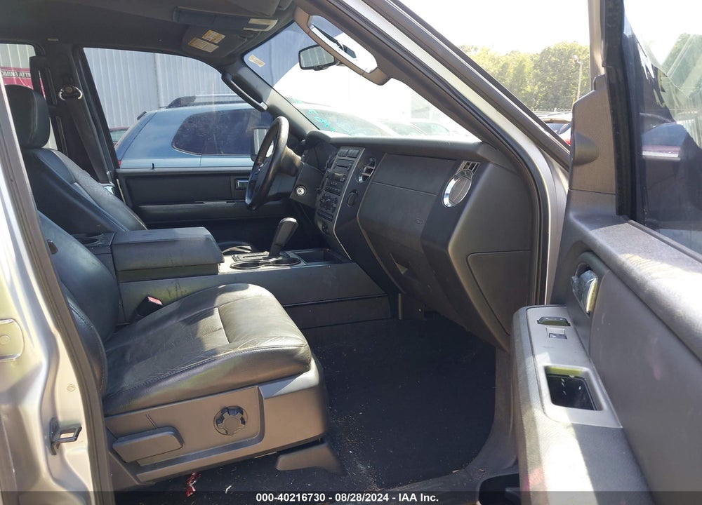 2007 FORD EXPEDITION XLT VIN: 1FMFU15567LA22839
