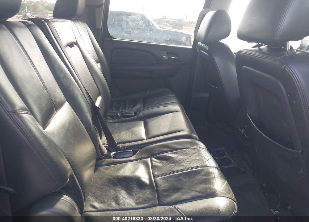 2014 CHEVROLET SUBURBAN 1500 LT VIN: 1GNSCJE09ER247882
