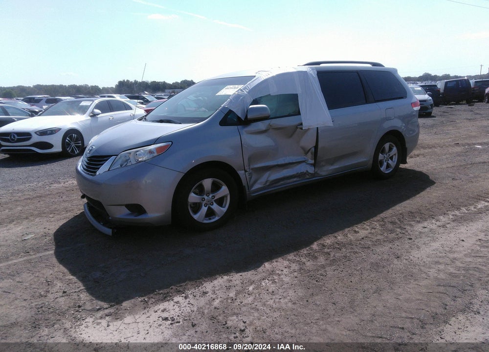 2014 TOYOTA SIENNA LE V6 8 PASSENGER VIN: 5TDKK3DC9ES513759