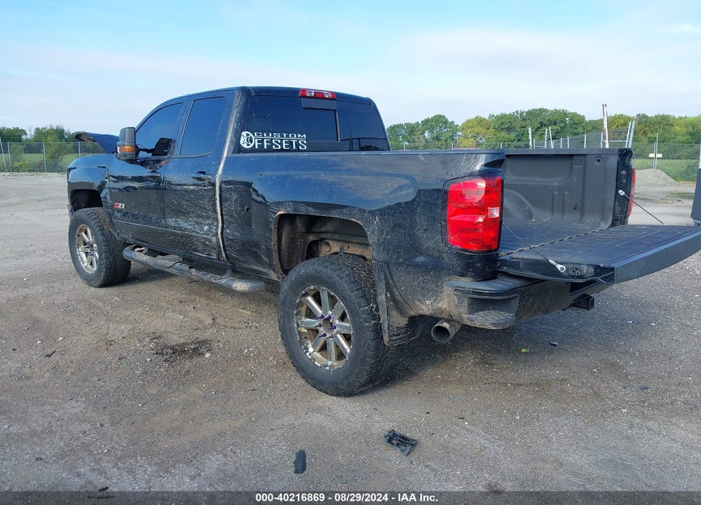 2015 CHEVROLET SILVERADO 1500 2LT VIN: 1GCVKREC9FZ333129