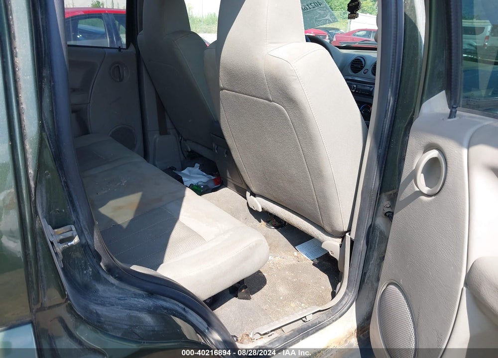 2007 JEEP LIBERTY SPORT VIN: 1J4GL48K07W566633