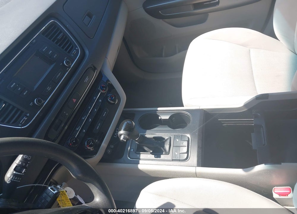 2016 KIA SEDONA LX VIN: KNDMB5C16G6129705