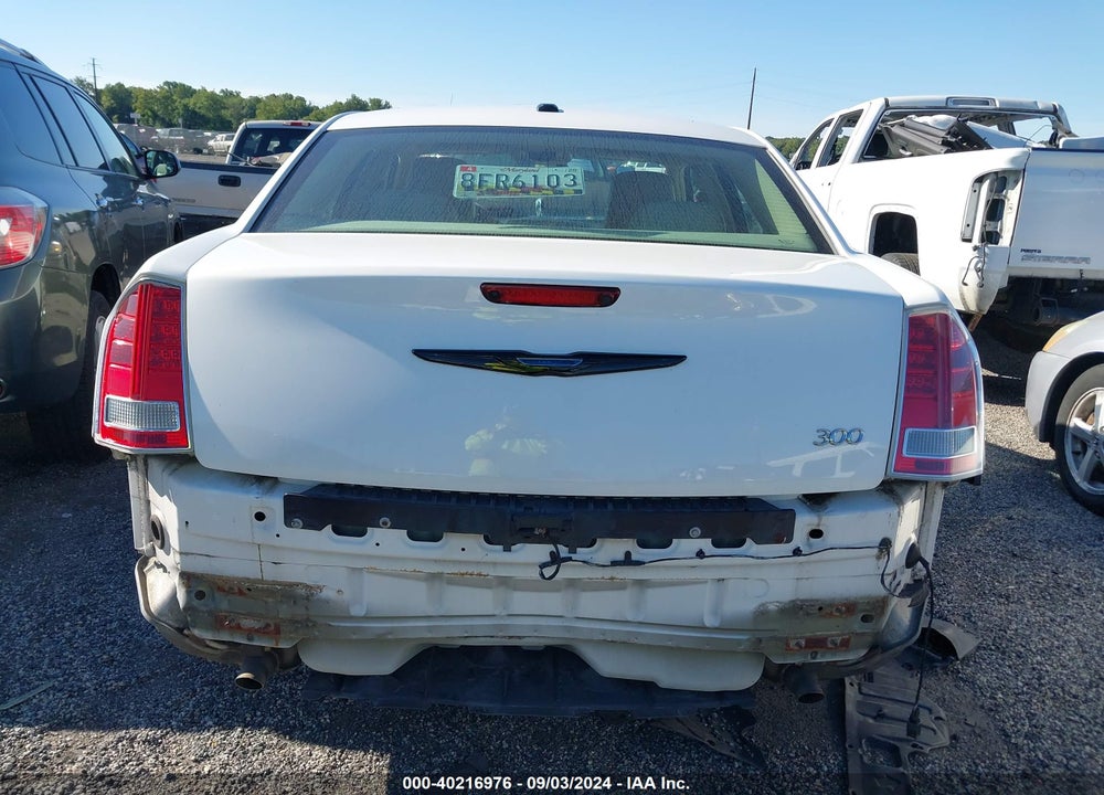 2011 CHRYSLER 300 LIMITED VIN: 2C3CA5CG8BH592413