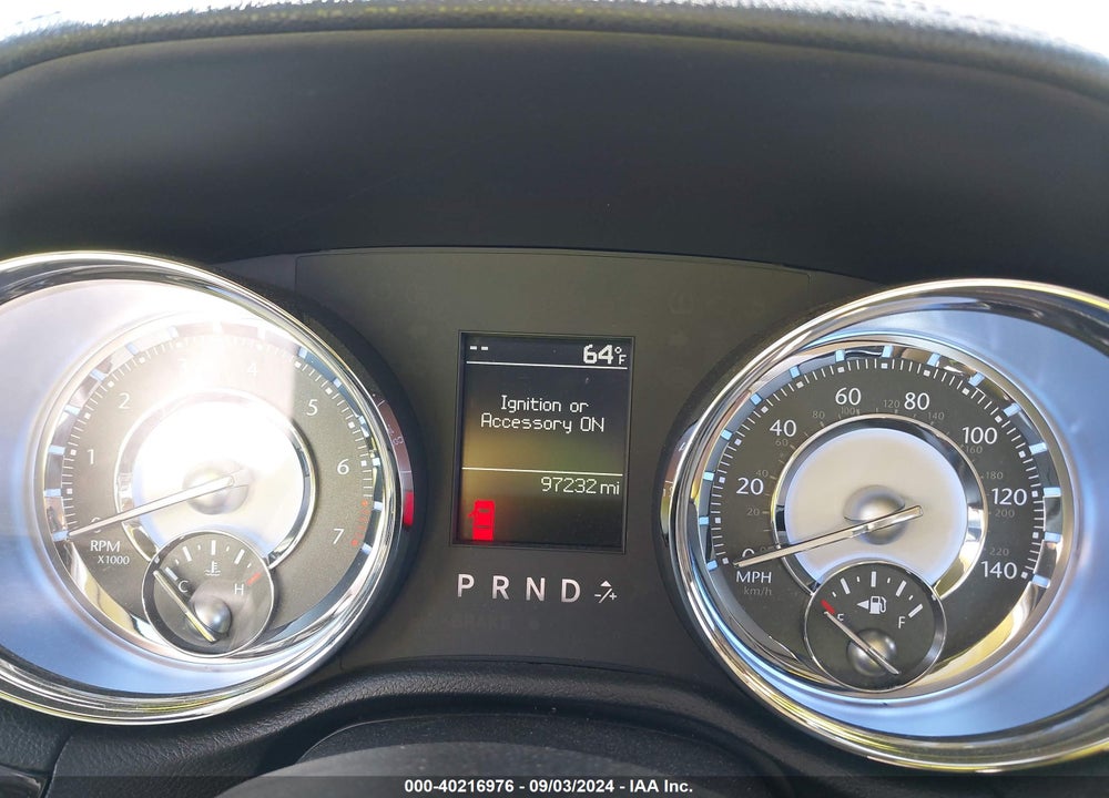 2011 CHRYSLER 300 LIMITED VIN: 2C3CA5CG8BH592413