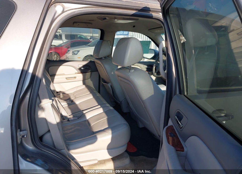2007 CHEVROLET TAHOE VIN: 1GNFC130X7R335234