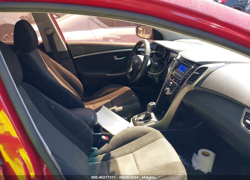 2017 HYUNDAI ELANTRA GT VIN: KMHD35LH8HU380843