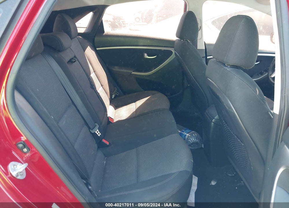 2017 HYUNDAI ELANTRA GT VIN: KMHD35LH8HU380843