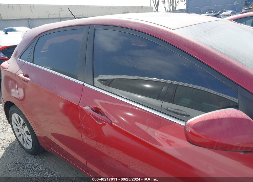 2017 HYUNDAI ELANTRA GT VIN: KMHD35LH8HU380843