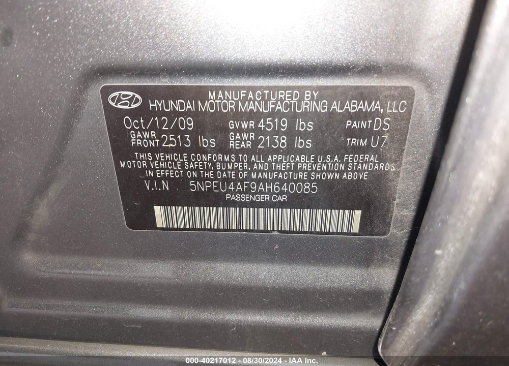 2010 HYUNDAI SONATA LIMITED V6 VIN: 5NPEU4AF9AH640085