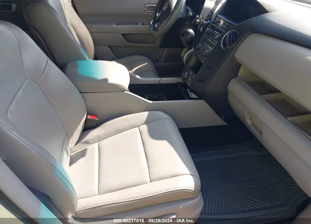 2013 HONDA PILOT TOURING VIN: 5FNYF3H98DB026374