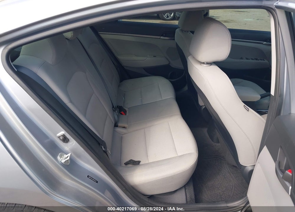 2017 HYUNDAI ELANTRA SE VIN: 5NPD74LF3HH165219