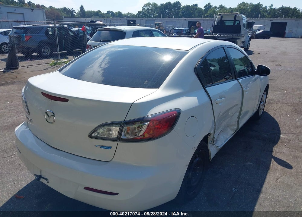 2013 MAZDA 3 I SPORT VIN: JM1BL1UP9D1849413