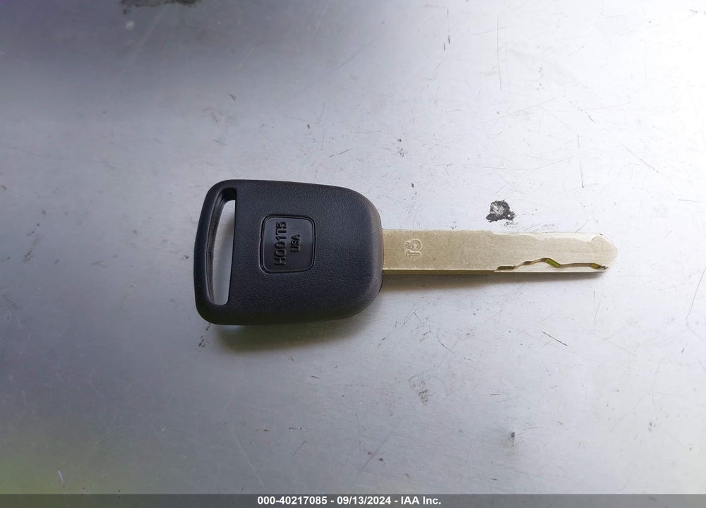 2004 HONDA PILOT EX-L VIN: 2HKYF18524H502105