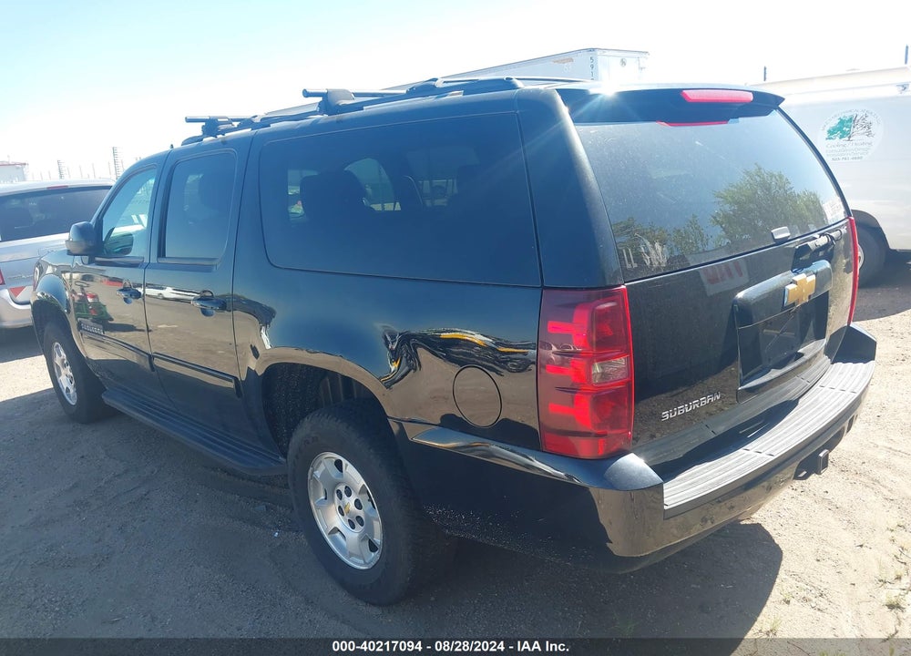 2014 CHEVROLET SUBURBAN 1500 LT VIN: 1GNSKJE75ER122796