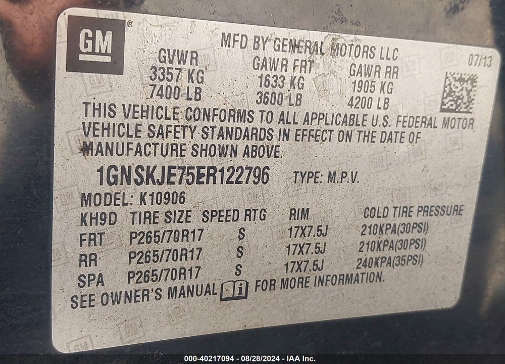 2014 CHEVROLET SUBURBAN 1500 LT VIN: 1GNSKJE75ER122796