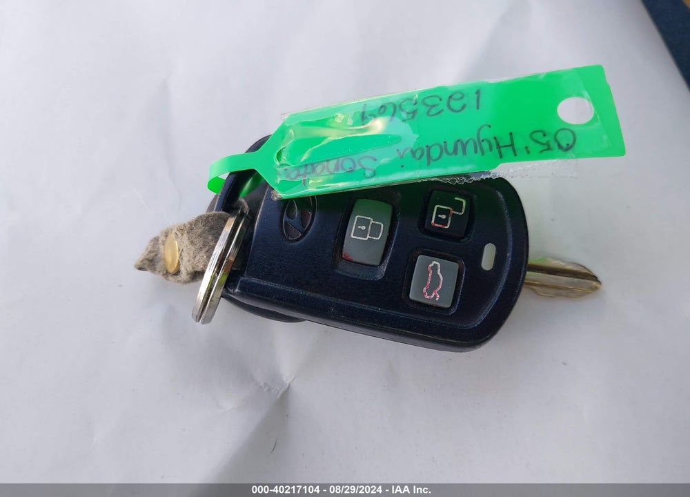 2005 HYUNDAI SONATA GLS/LX VIN: KMHWF35H35A123569
