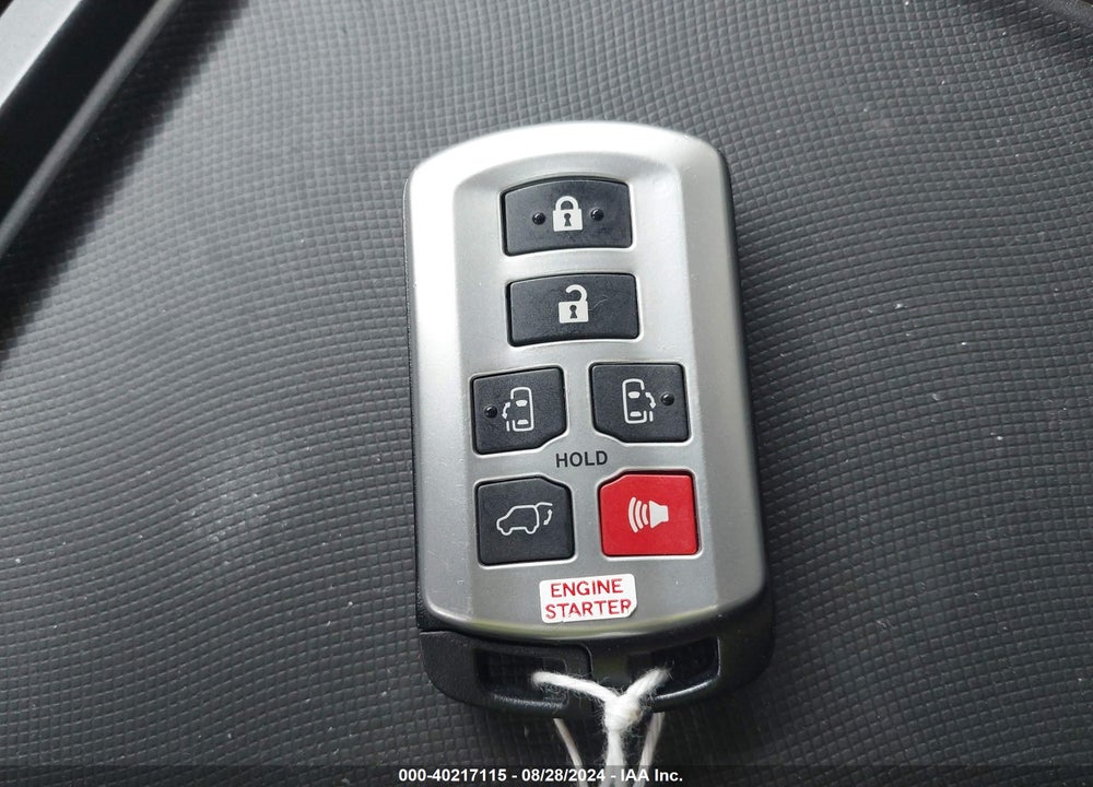 2014 TOYOTA SIENNA LIMITED 7 PASSENGER VIN: 5TDDK3DC3ES087222