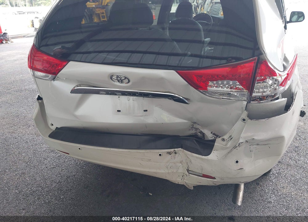 2014 TOYOTA SIENNA LIMITED 7 PASSENGER VIN: 5TDDK3DC3ES087222