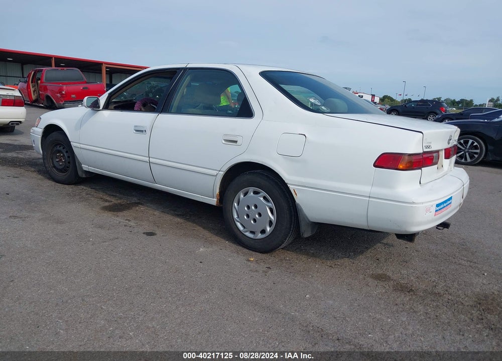 1999 TOYOTA CAMRY LE VIN: 4T1BG22K6XU868064