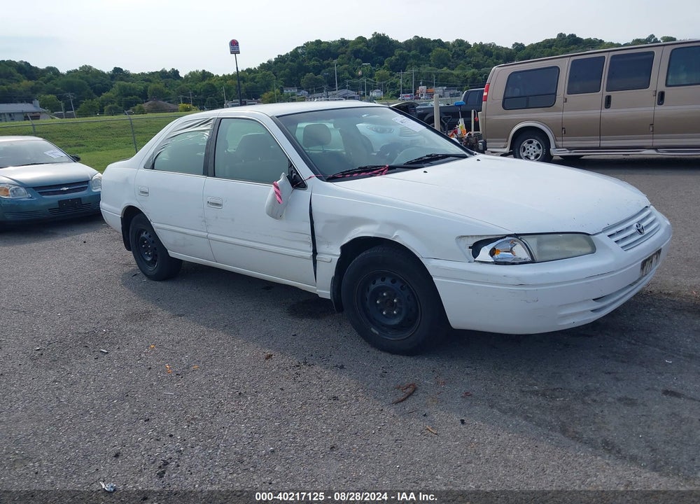 1999 TOYOTA CAMRY LE VIN: 4T1BG22K6XU868064