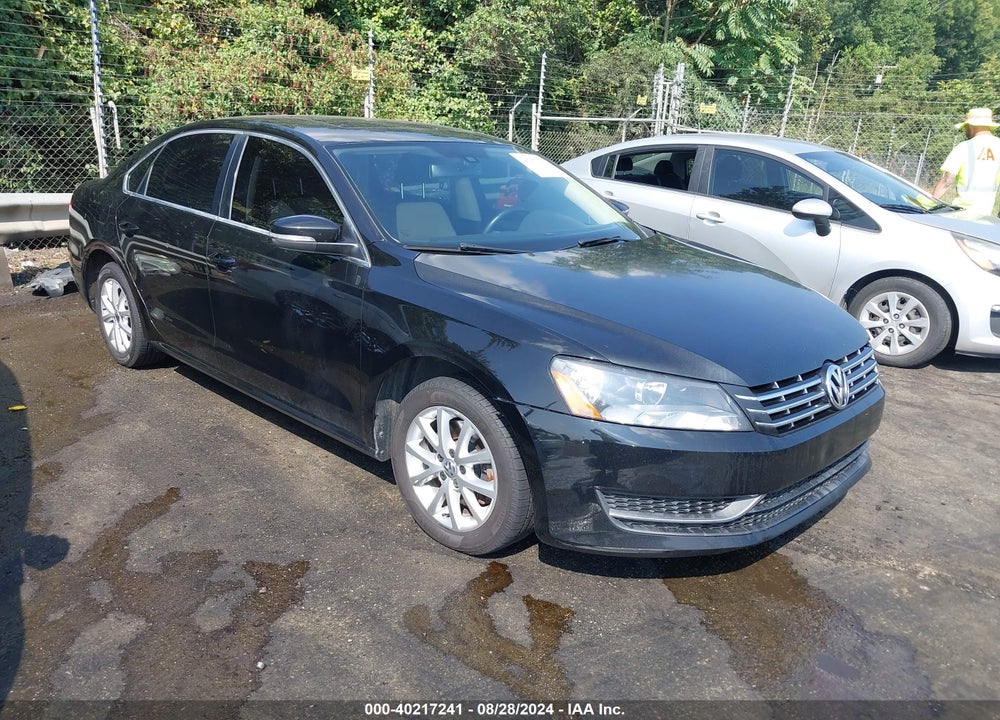 2014 VOLKSWAGEN PASSAT 2.0L TDI SE VIN: 1VWBN7A36EC029470