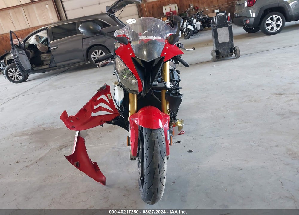 2015 BMW S 1000 RR VIN: WB10D210XFZ351109