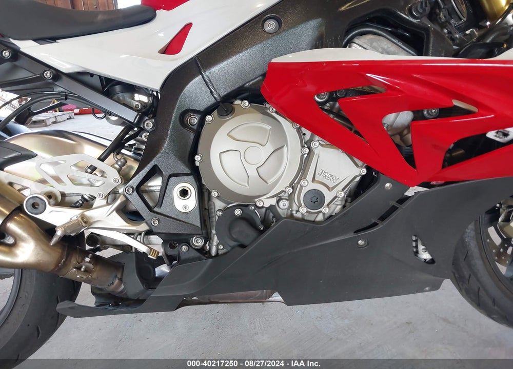2015 BMW S 1000 RR VIN: WB10D210XFZ351109