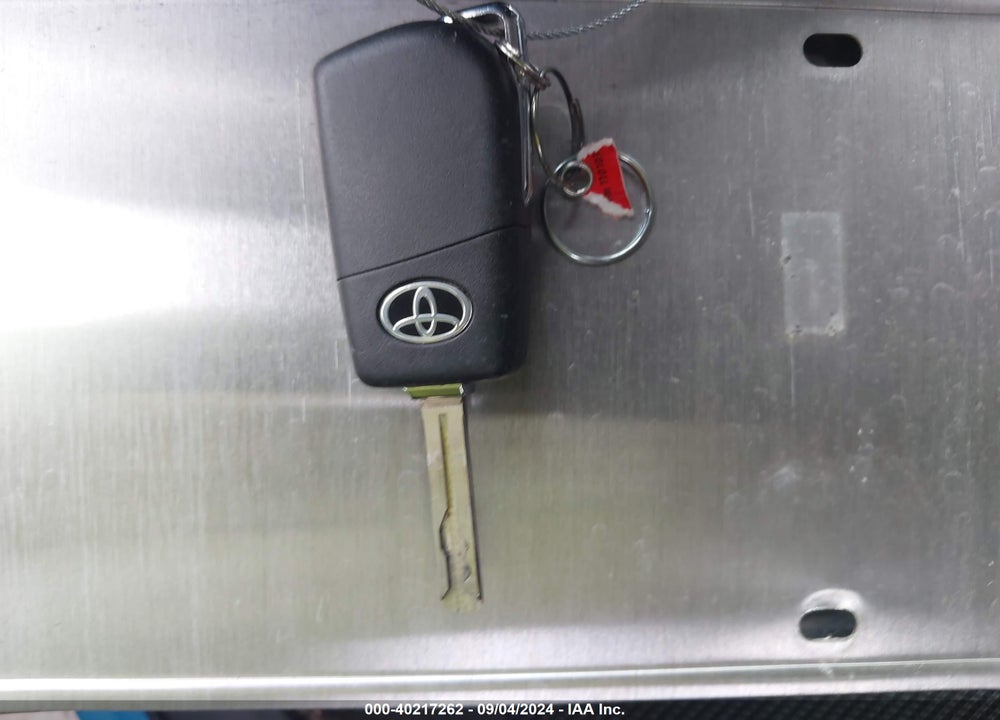 2021 TOYOTA RAV4 LE VIN: JTMH1RFV6MD067739