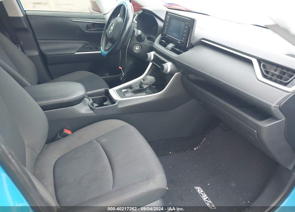 2021 TOYOTA RAV4 LE VIN: JTMH1RFV6MD067739