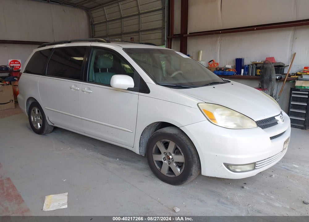 2004 TOYOTA SIENNA XLE VIN: 5TDZA22CX4S167489