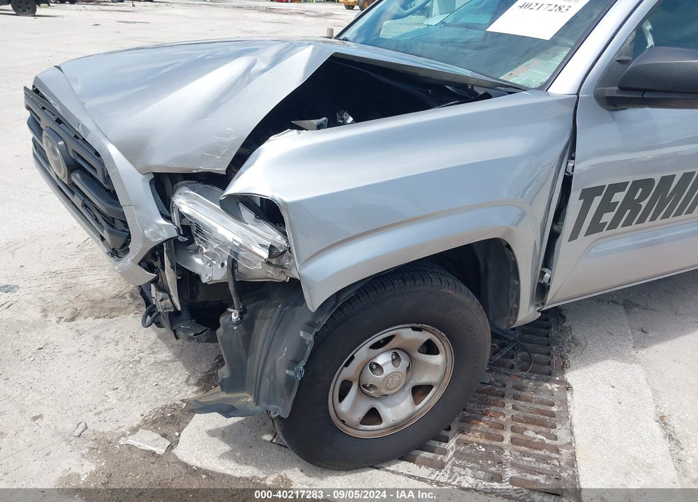 2018 TOYOTA TACOMA SR VIN: 5TFRX5GN2JX128170