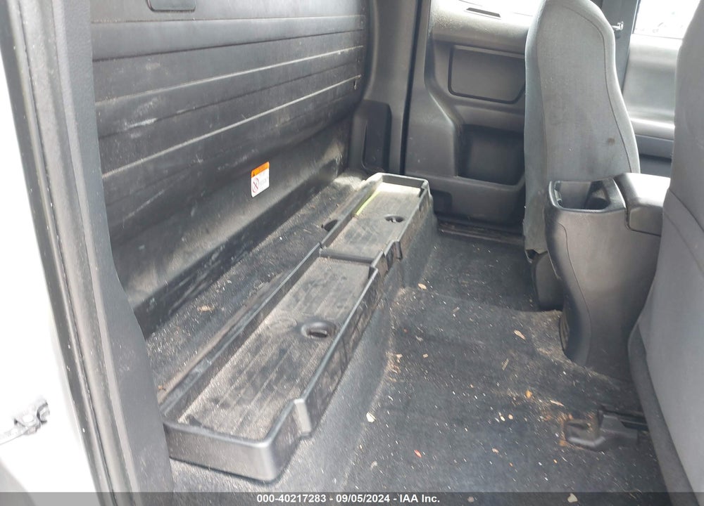 2018 TOYOTA TACOMA SR VIN: 5TFRX5GN2JX128170