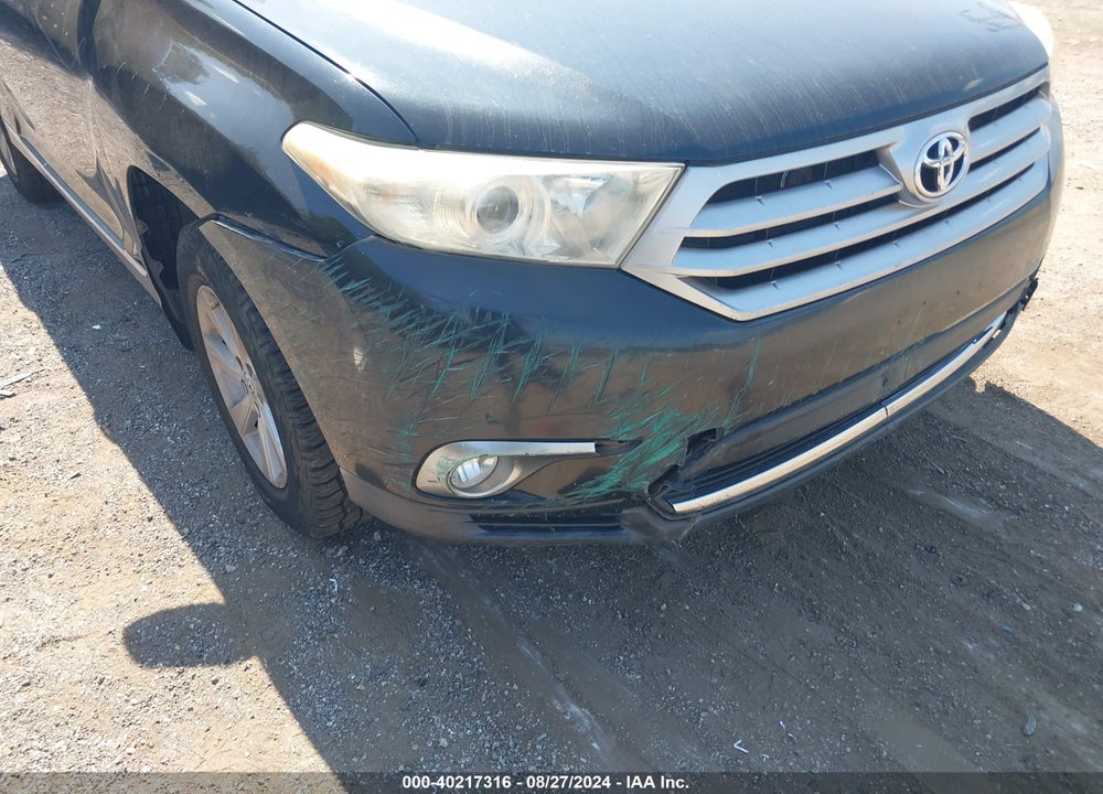2013 TOYOTA HIGHLANDER BASE PLUS V6 VIN: 5TDBK3EH5DS195244