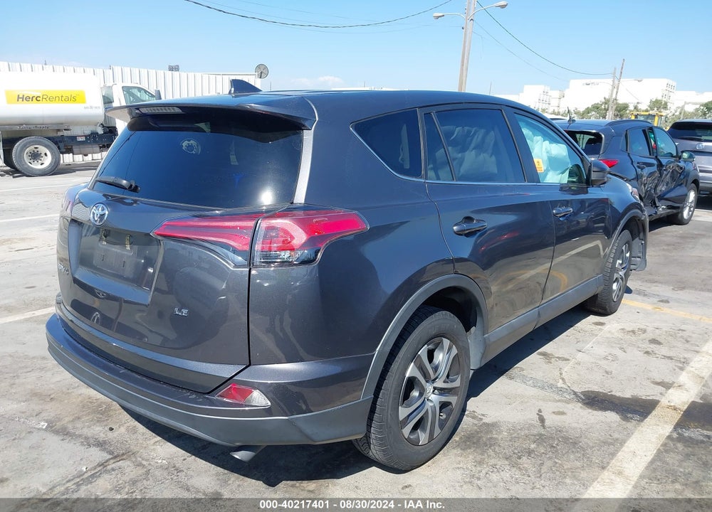 2018 TOYOTA RAV4 LE VIN: 2T3ZFREV6JW521817