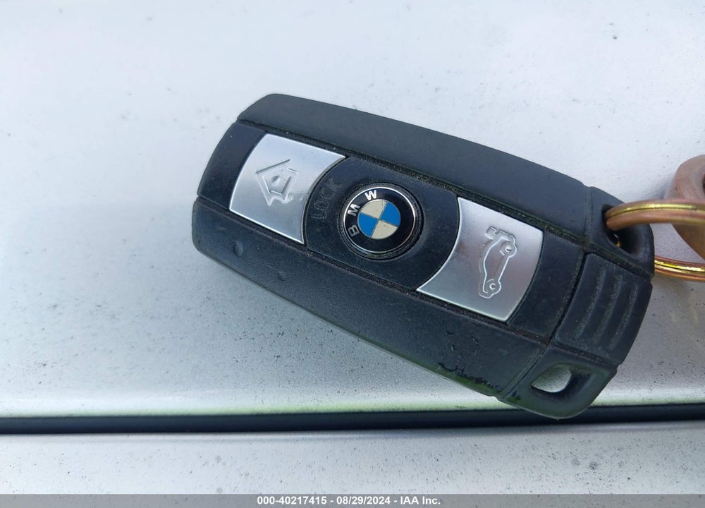 2008 BMW 335XI VIN: WBAVD53588A284057