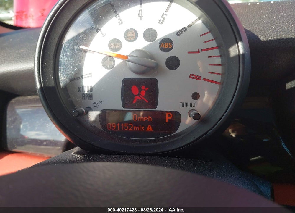 2011 MINI COOPER S VIN: WMWSV3C5XBTY12648